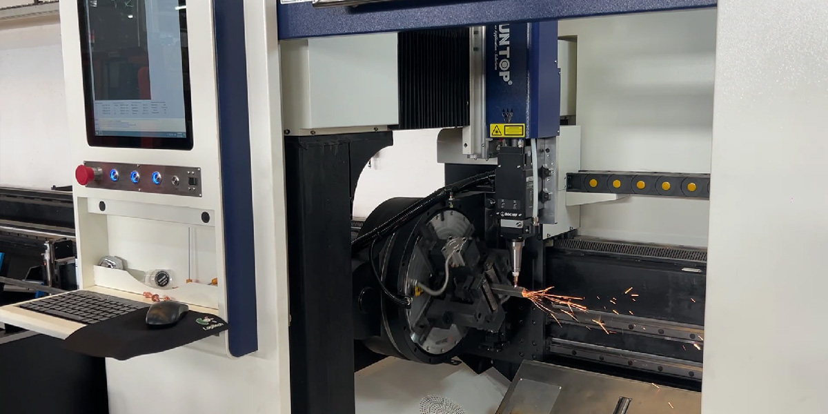 SUNTOP Automatic Laser Pipe Cutting Machine with Automatic Loading and Unloading Successfully Delivered to Italy-3 SUNTOP Automatic Laser Pipe Cutting Machine with Automatic Loading and Unloading Successfully Delivered to Italy-3