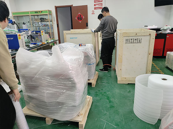 Four Custom 2000W Handheld Laser Welders Shipped to Spanish Client-5