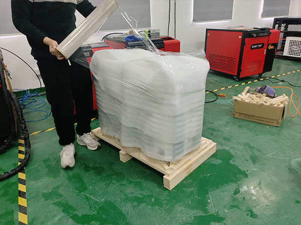 Successful Shipment of 1500W 5-in-1 Handheld Laser Welder to Italian Customer