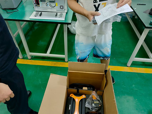 Custom Handheld Laser Marking Machine Shipped to Spain-Pack4