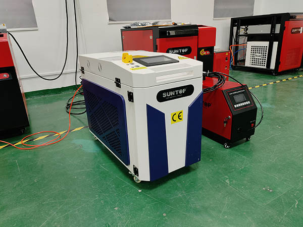 Successful Shipment of 1500W 5-in-1 Handheld Laser Welder to Italian Customer