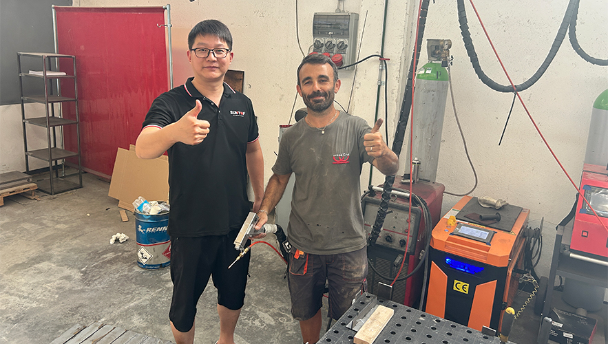 Italian customer purchased laser cutting machine again and trained successfully site1-Suntop