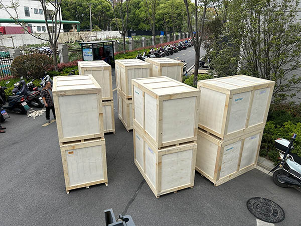 Suntop Ships Large Quantity of Customized Handheld Laser Welding Machines-7