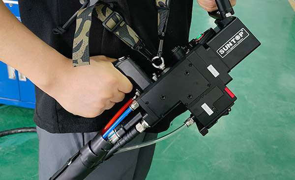 Suntop Unveils Customized 6000W Handheld Laser Cleaning Machine for Clients