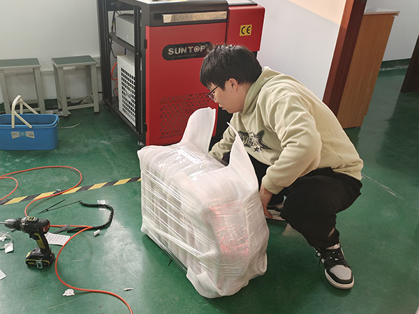 Four Custom 2000W Handheld Laser Welders Shipped to Spanish Client-3