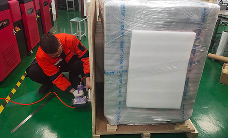 Suntop 3-in-1 Handheld Laser Welding Machine Ready for Shipment to Russian Customer.jpg