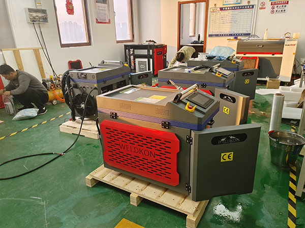 Four Custom 2000W Handheld Laser Welders Shipped to Spanish Client-2