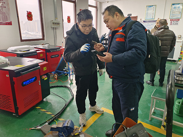 Customer Visits SUNTOP Facility for Laser Welding Machine Demonstration and Hands-On Experience