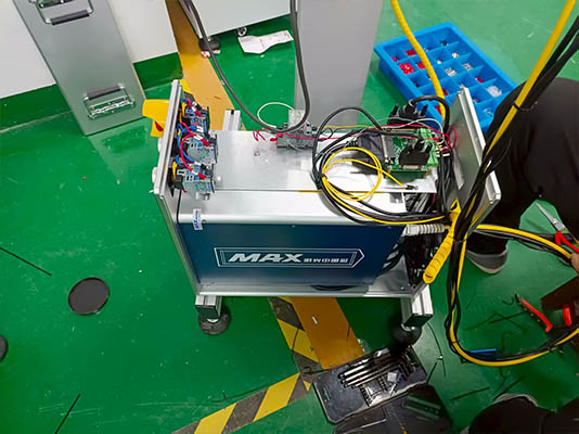Flying Laser Marking Machine Successfully Assembled and Tested for High Volume Shipment-9