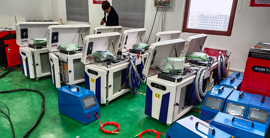 Handheld laser welding machine from Spain has been debugged and is ready to be shipped site2-Suntop