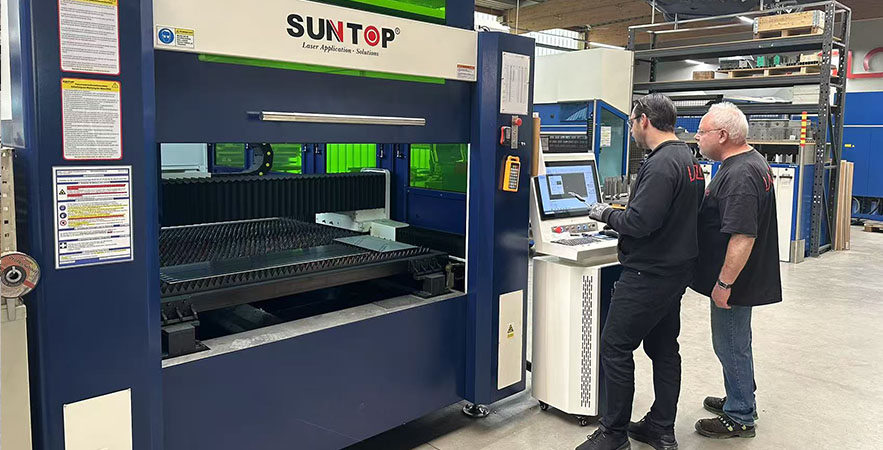 ST-3015G Enclosed with Dual Exchanged Table Laser Cutting Machine-Suntop
