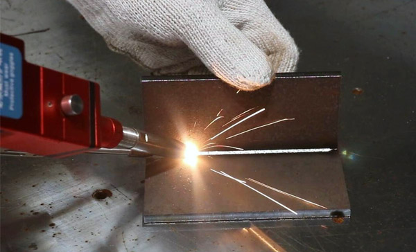 How To Weld Solidly with A Laser Welding Machine