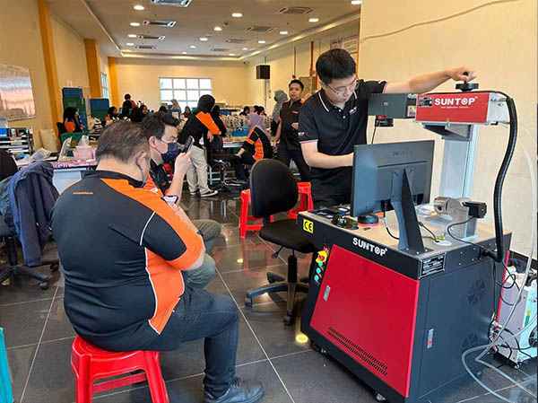 Suntop Delivers 3D UV Laser Marking Machine to Malaysia for Product Upgrade-6