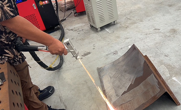 Indonesian Customer Purchases Suntop 4-in-1 Handheld Laser Welding Machine site-Suntop