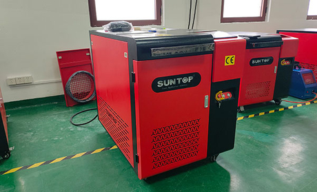 Suntop 3000W Handheld Laser Cleaning Machine Rust Removal Test.jpg