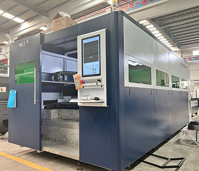 Indonesia customer's 6KW laser cutting machine for debugging and testing before delivery site7-Suntop