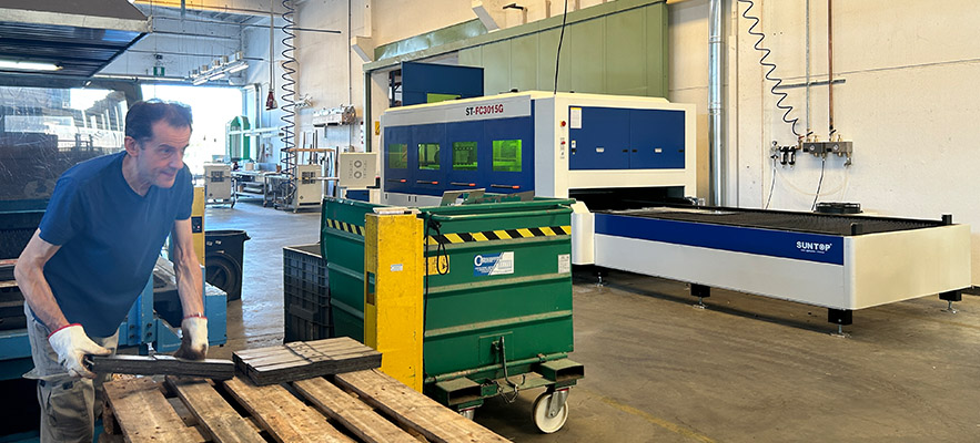 Successful Deployment Italian Customer Laser Cutting Machine Installation Site Review site6-Suntop