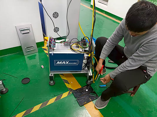 Flying Laser Marking Machine Successfully Assembled and Tested for High Volume Shipment-8