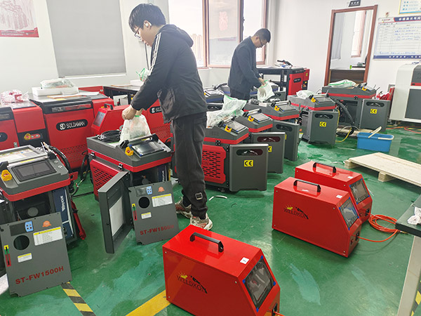 SUNTOP Successfully Delivers 8 Customized 1500W Handheld Laser Welding Machines to Spanish Client-1