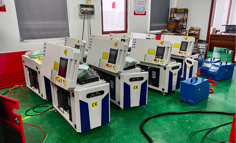 Handheld laser welding machine from Spain has been debugged and is ready to be shipped.jpg