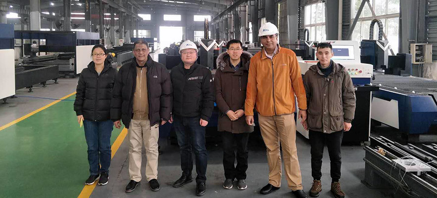Bangladeshi Clients Visit Suntop Fiber Laser Cutting Factory-Suntop