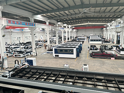 Indonesia customer's 6KW laser cutting machine for debugging and testing before delivery site9-Suntop