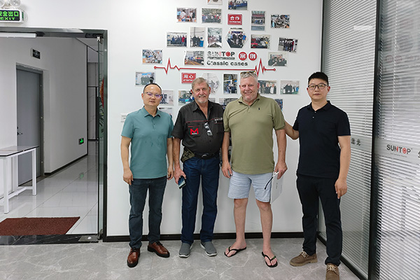South African Customer Visits Suntop Laser's Factory and Receives High Praise for the Performance of the Laser Welding Machine site11-Suntop