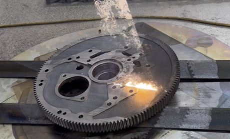 Laser Cleaning Enables Efficient & Damage-Free Mold Maintenance.jpg