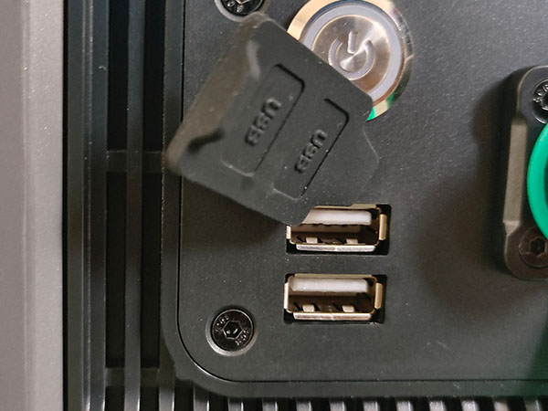 External Dual USB Port