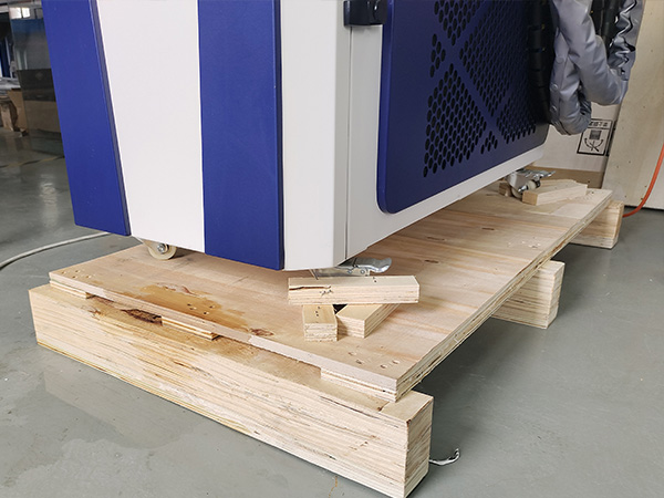 2000W Laser Cleaner Successfully Tested and Shipped to Sri Lanka-7