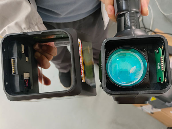 Concealed Field Lens Design