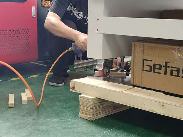 CO₂ Laser Cutting & Engraving Machines Shipped to Australia to Expand Overseas Market-7