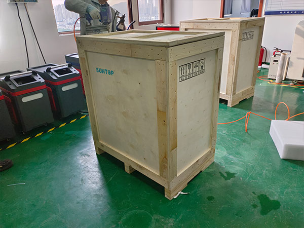 SUNTOP High-Stability 2000W 4-in-1 Laser Welders Shipment to Italy-10
