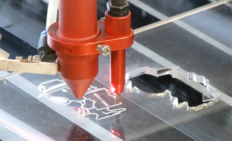 CO2 Laser Cutting and Engraving Machine Empowers Advertising Sign Industry, Boosts Plate Processing Efficiency.jpg