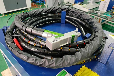 Solder connection fiber